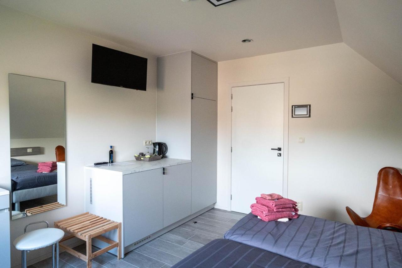 Logies Ternier Acomodação com café da manhã Nieuwpoort Exterior foto