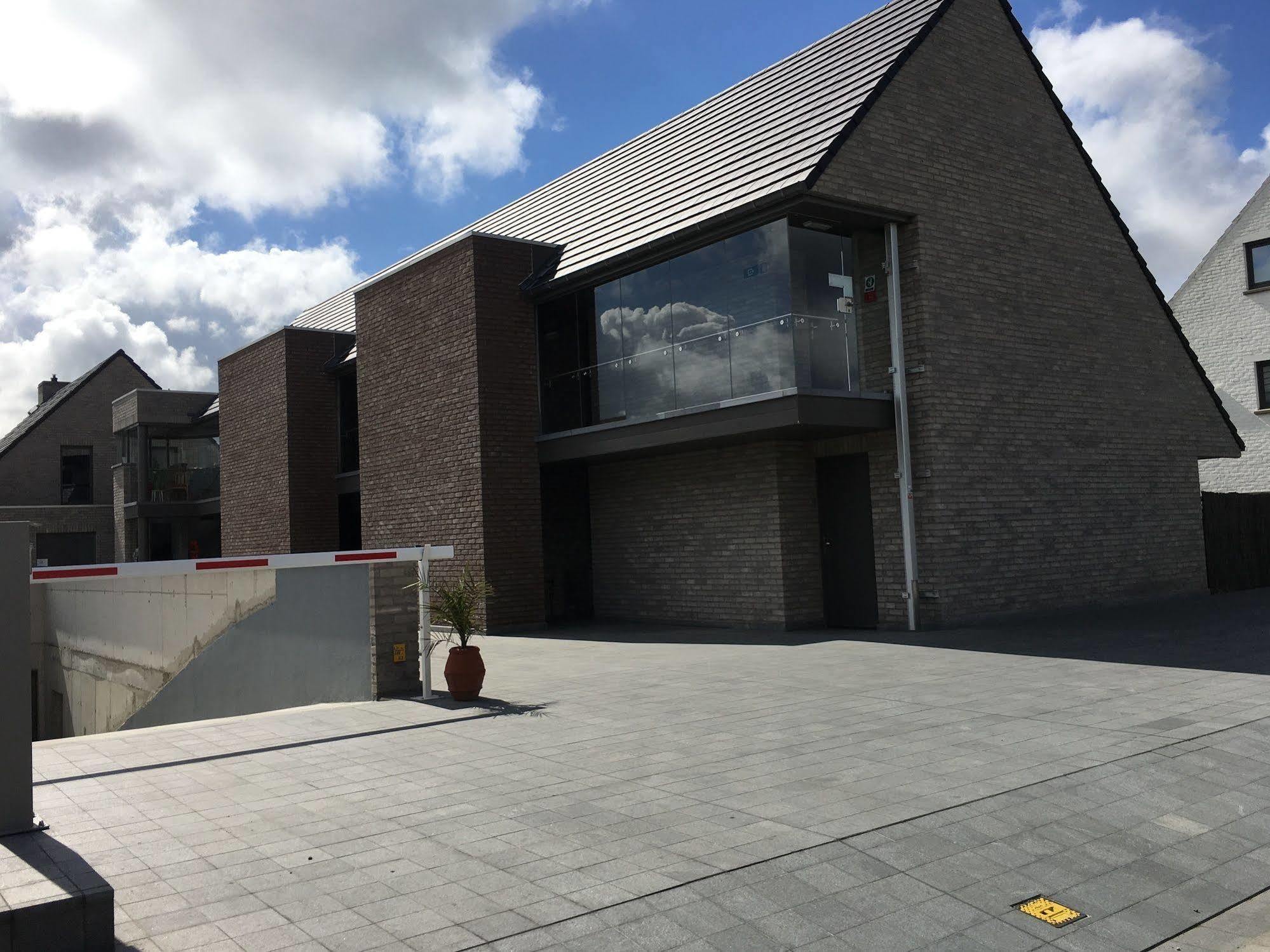 Logies Ternier Acomodação com café da manhã Nieuwpoort Exterior foto